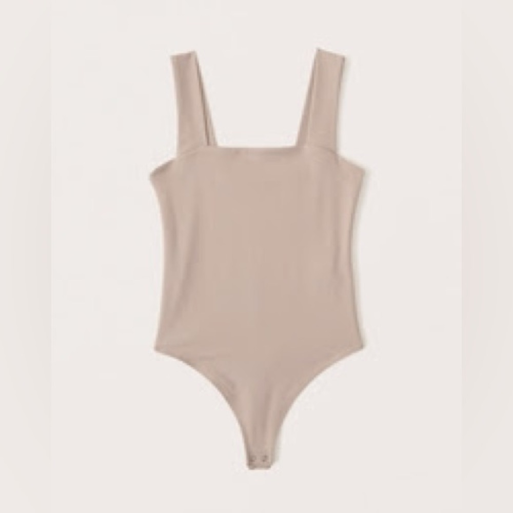 A&F double layered seamless fabric square neck bodysuit